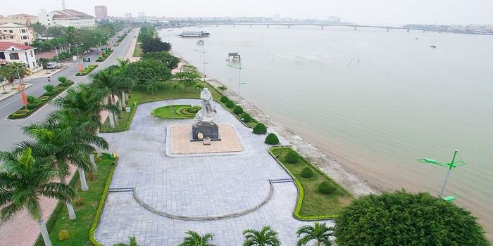 Vị trí của Tượng đài Mẹ Suốt – Tour Quảng Bình-compressed